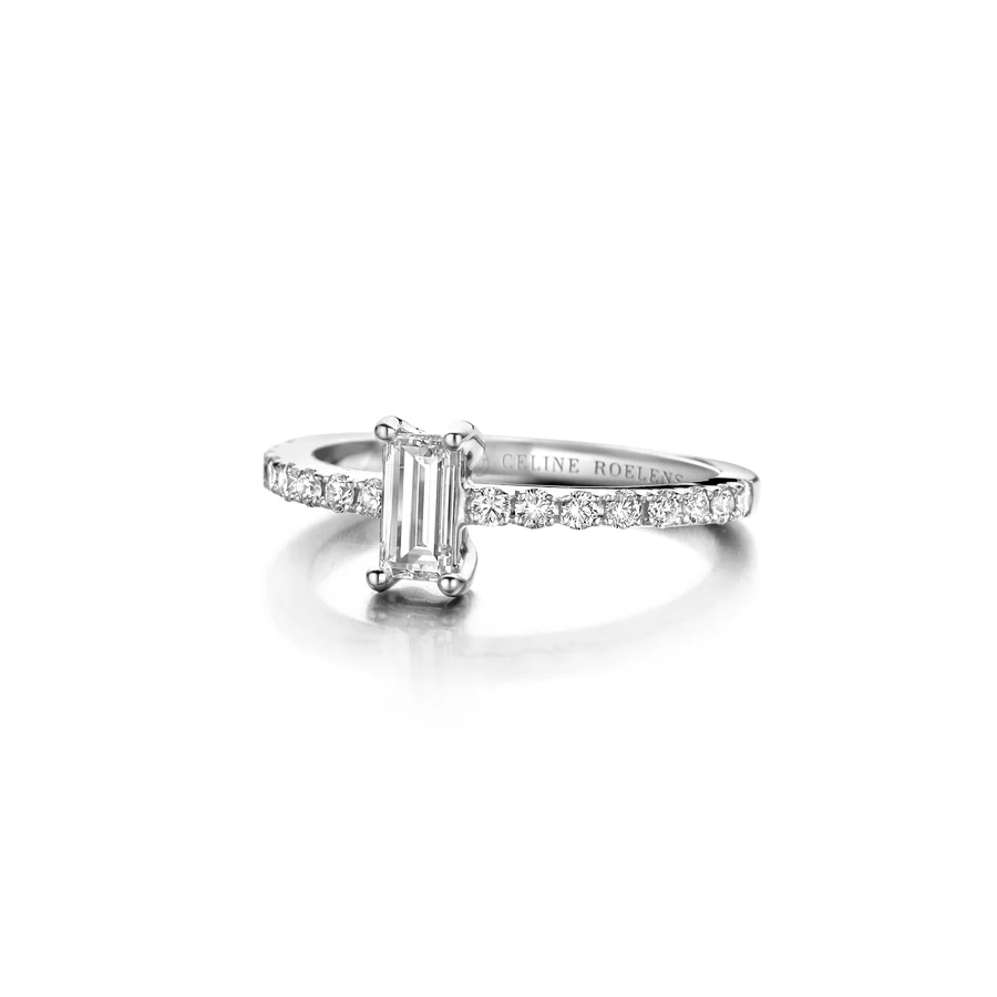 Engagement Ring N°104, Witte diamant